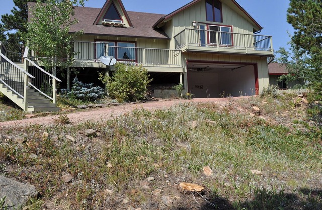 Ponderosa Pine Cabin mit einfachem Zugang zu Lyon, Estes Park, RMNP und Longs Peak