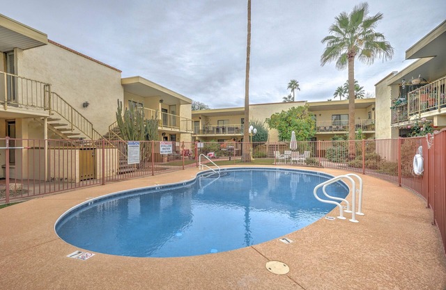 Pool/1bd/1ba Fully Stocked/FoodiesParadise/1stFloor/FreeParking/Gated