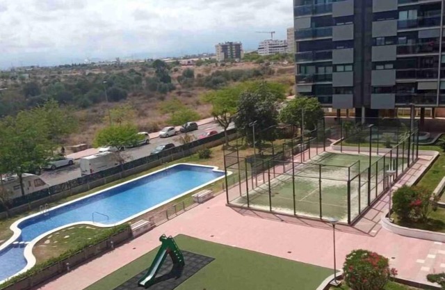 Pool and beach apartment