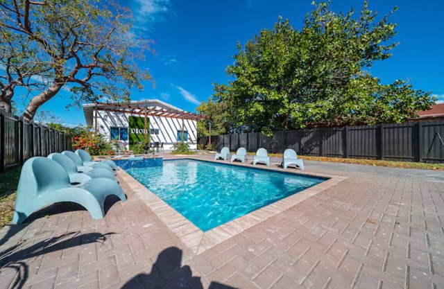 Pool Boutique 2 Villa by the Beach
