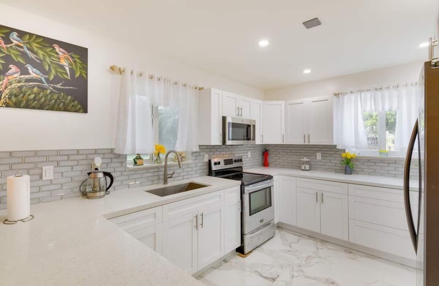 Pool, Games, Outdoor Area, Huge Backyard, and More in Kendall, Miami