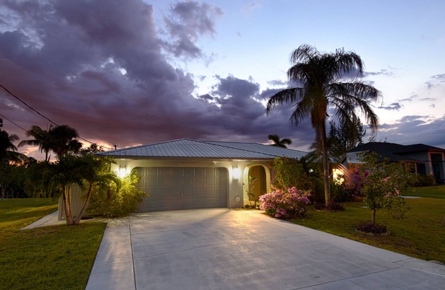 Pool Home in Fort Meyers