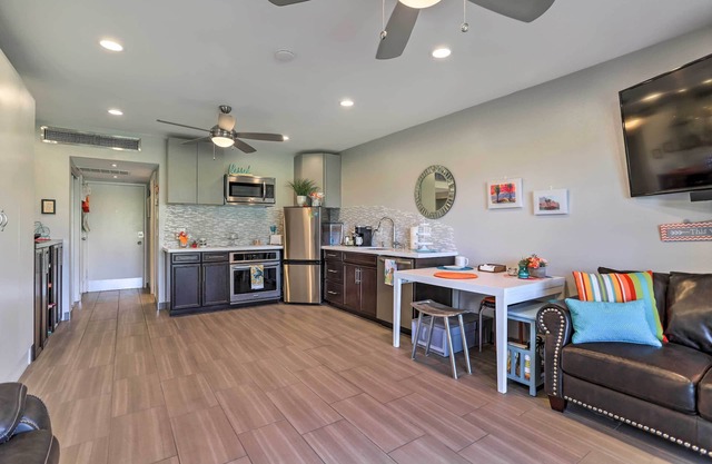 Pool & Hot Tub Access: Palm Desert Studio Condo