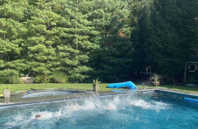 Pool/Hot-Tub is open - Perfect summer getaway close to everything!