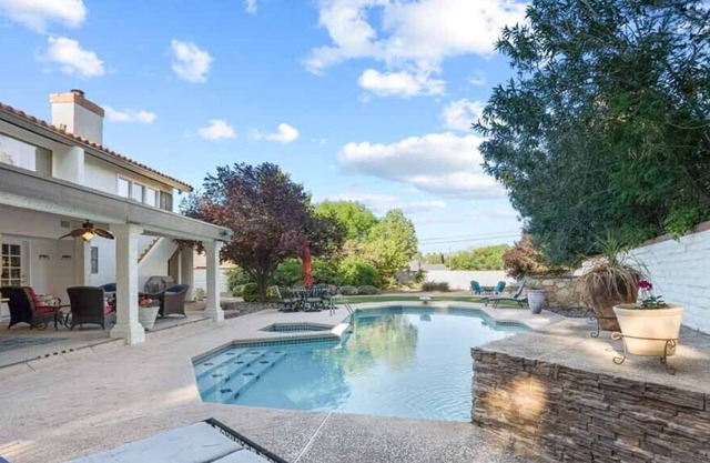 POOL! Events allowed, Pet & Child-friendly!