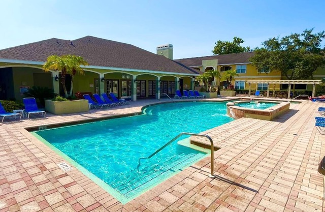 CLEARWATER BEACH CONDO ESCAPE- NEW LISTING