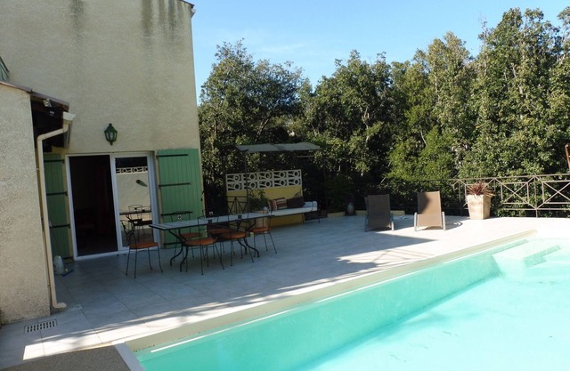 Poolstudio in ruhigem und entspannendem Dorf