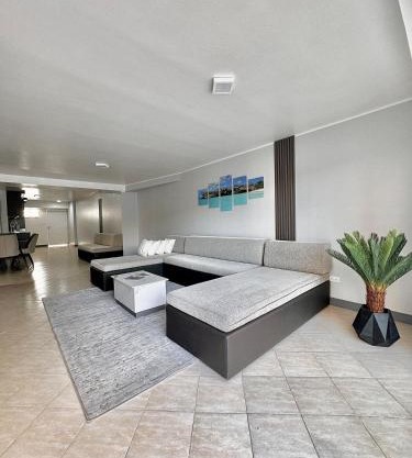 Pool View & Direct Access Margarita Island