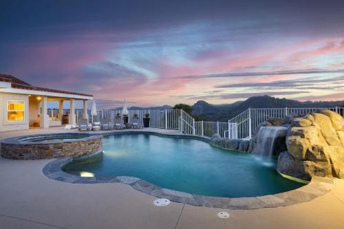 Pool Views Hot Tub Fire Pit Arcade Vista Clara by AvantStay