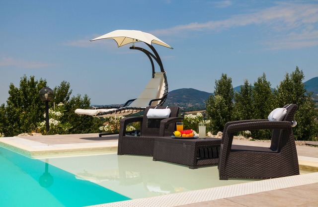 Villa mit Pool in der Nähe von Rom