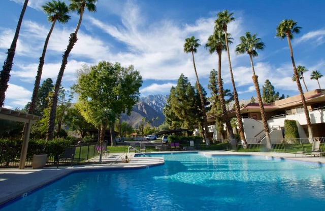 Poolside Palm Springs Getaway