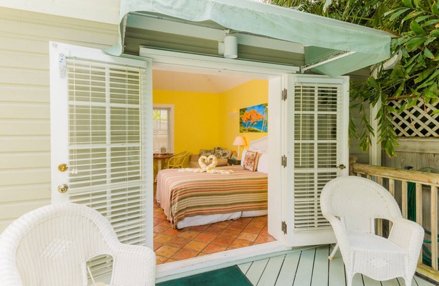 Poolside Studio Villa Steps from Duval!