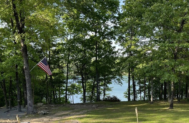 Pope’s Lake Front Paradise