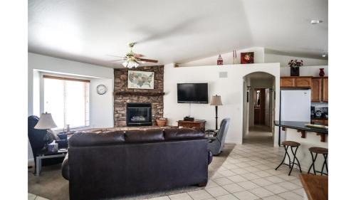 Poppy House- Charming Prescott Getaway - Mtn Views
