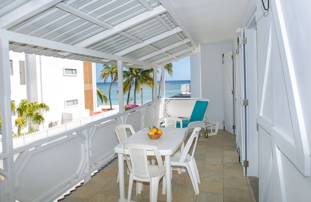 Porzellan Apartment Meerblick vom Balkon