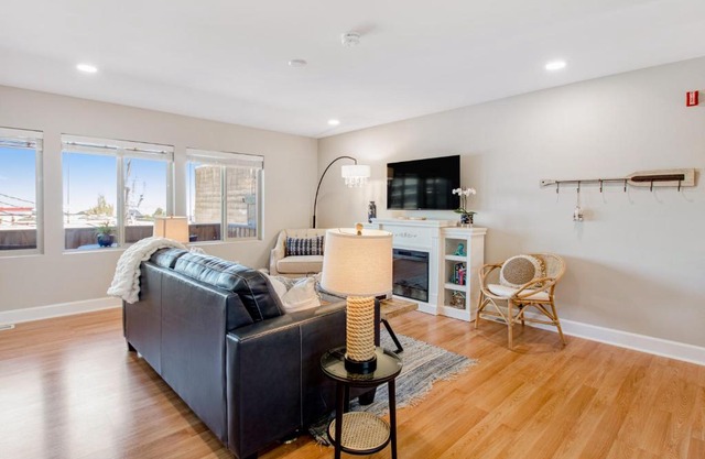Port Angeles Water View Loft