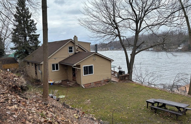 Port bay getaway! Spacious waterfront 4-bedroom house in welcoming Port Bay, NY
