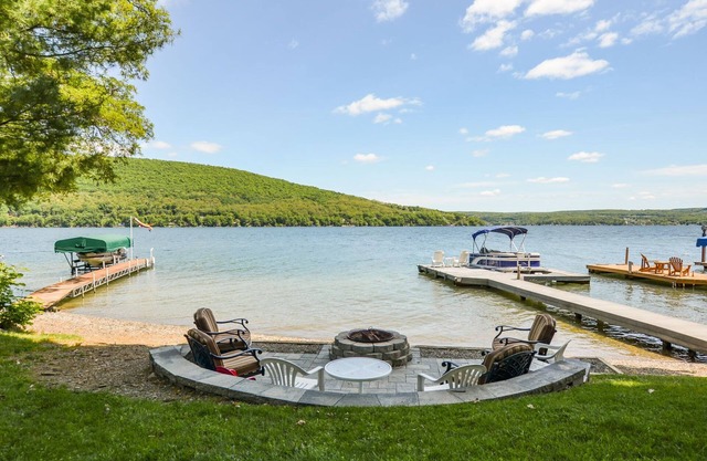 Port Side: "Family Retreat on Keuka Lake"