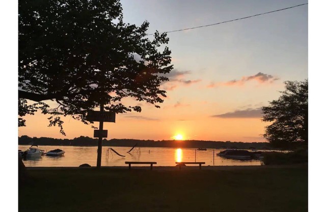 Portage Lake Cottage with an up North feel