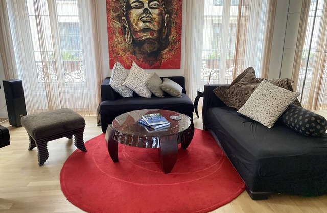 OLYMPICS MAILLOT ETOILE - PERFECT WORK & TOURIST LOCATION - LUX RENOVATED FLAT
