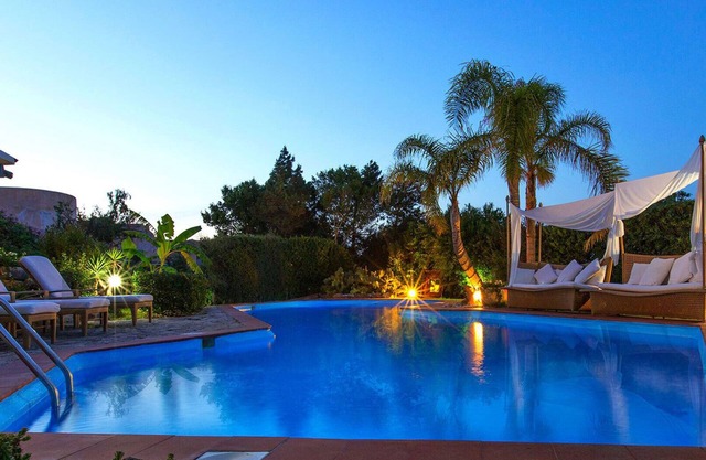 Porto Cervo center - Whole House - private pool with salt