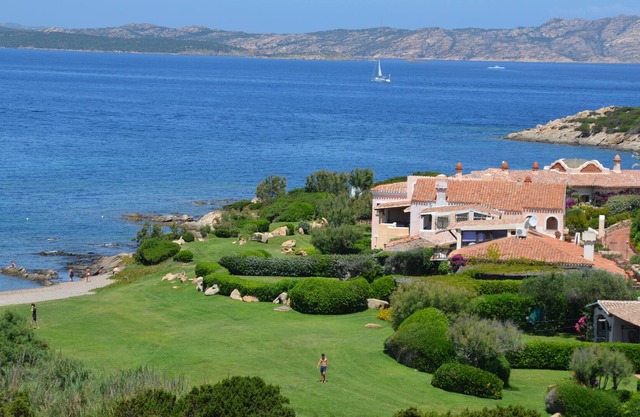 Porto Cervo, Comodo Appartamento Sulla Spiaggia