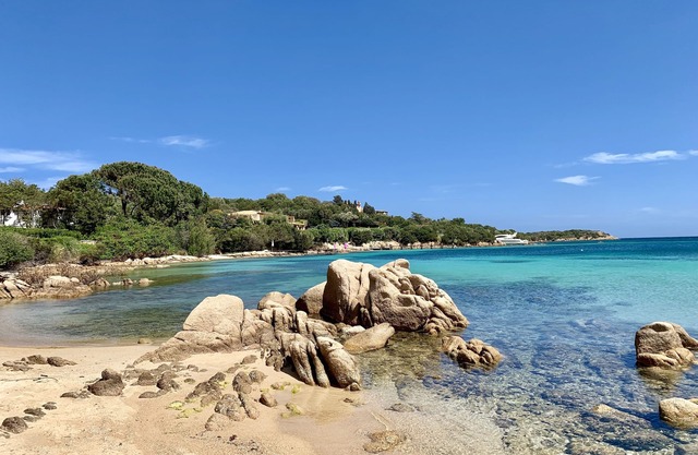 Porto Cervo Marina Penthouse, große Terrasse, WI-FI und kostenlose Parkplätze. Strandspaziergang