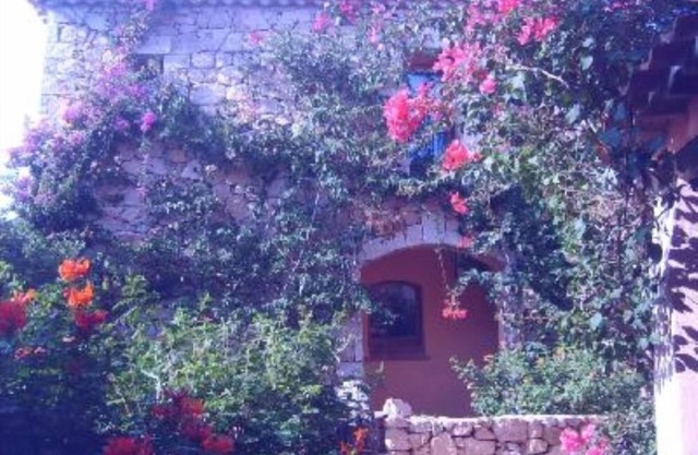Porto Cervo Porto Cervo: Freistehende Villa, 3 Schlafzimmer, 2 Bäder, Balkon, Wohn POOL