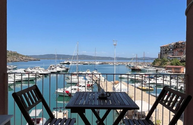 Porto Ercole - Goletta on the Port - LinkHouses