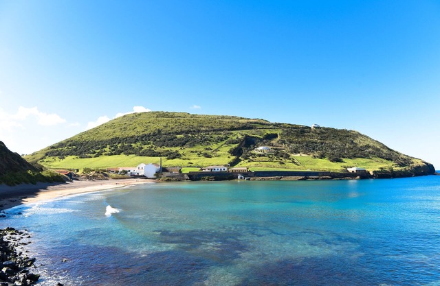 Porto Pim Bay