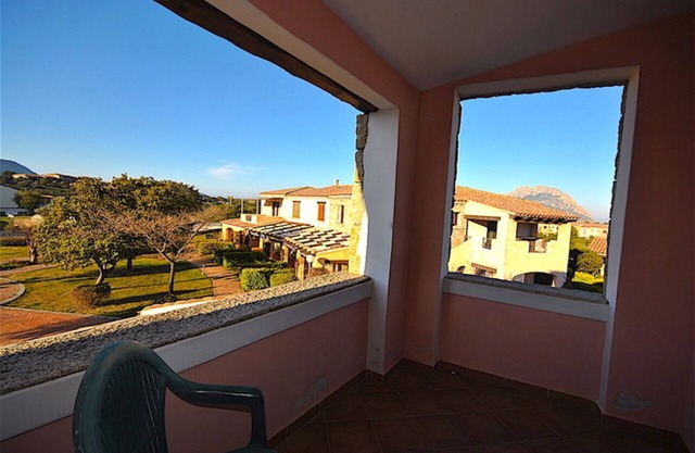 PORTO SAN PAOLO WOHNUNG 500 m VOM STRAND MIT SOLARIUM