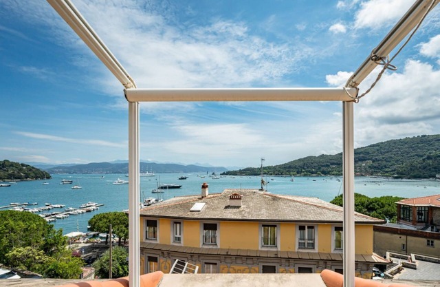 Portovenere Sea View Apartment with Balcony