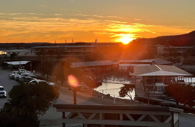 Possum Kingdom Lake Luxury, Upgraded Lakefront Condo w Breathtaking Water View