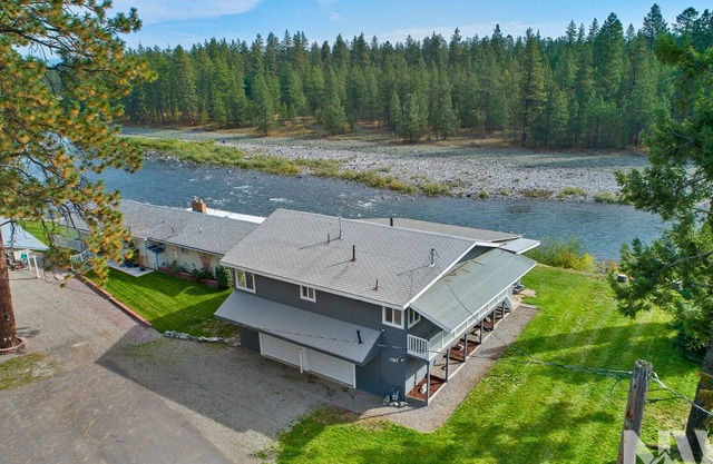 Post Falls | Quiet River Front Retreat | Sleeps 6