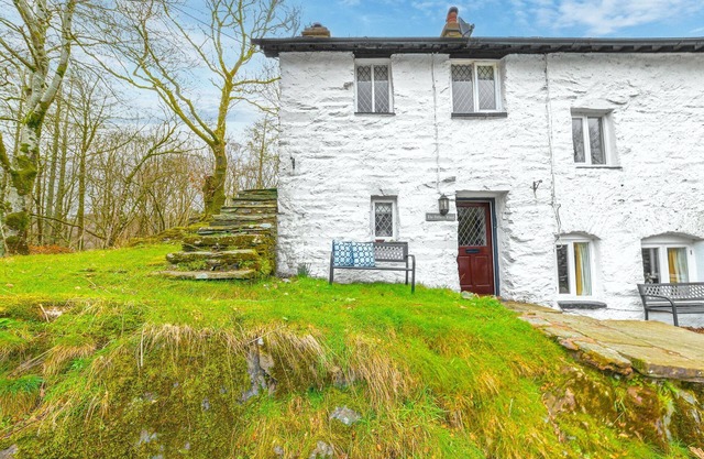 Potter's Wheel - sleeps 4, private lake access, dog friendly and parking
