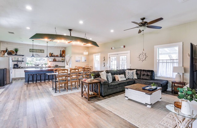 Pottsboro Home w/ Patio & Grill ~ 1 Mi to Lake!
