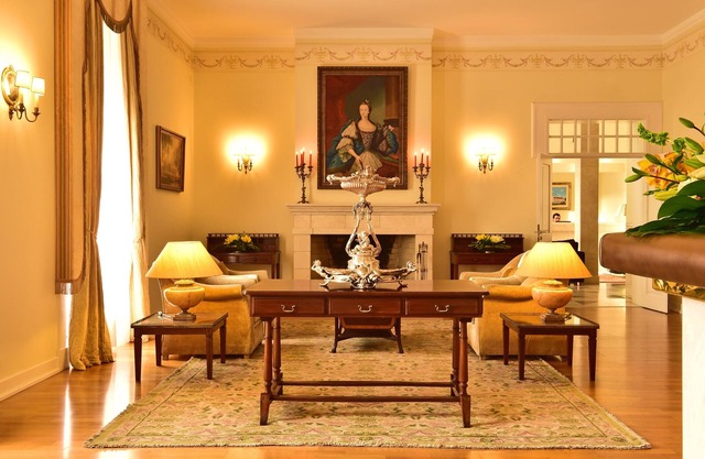 Pousada Palácio de Queluz – Historic Hotel