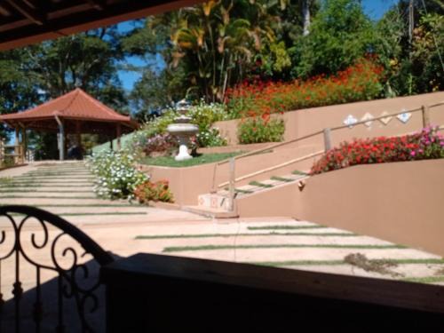 Pousada Santa Martha - Suíte Tripla - Entre Rios de Minas- MG