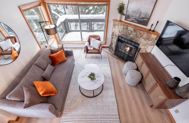 Powderview by Outpost Whistler