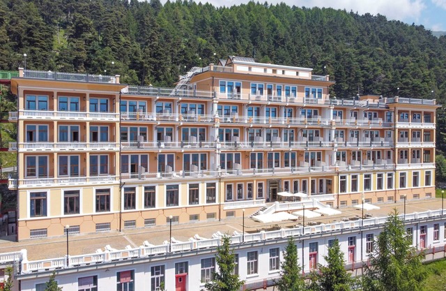 Pràcatinat Hotel & Restaurant