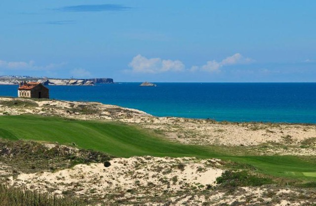 Praia Del Rey ByThe Pools