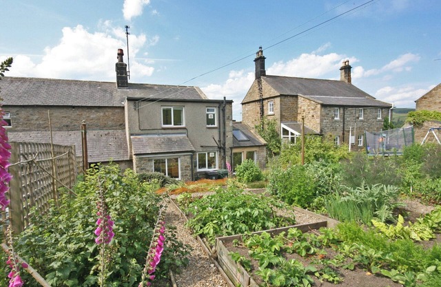 2 bedroom accommodation in Greenhaugh near Bellingham