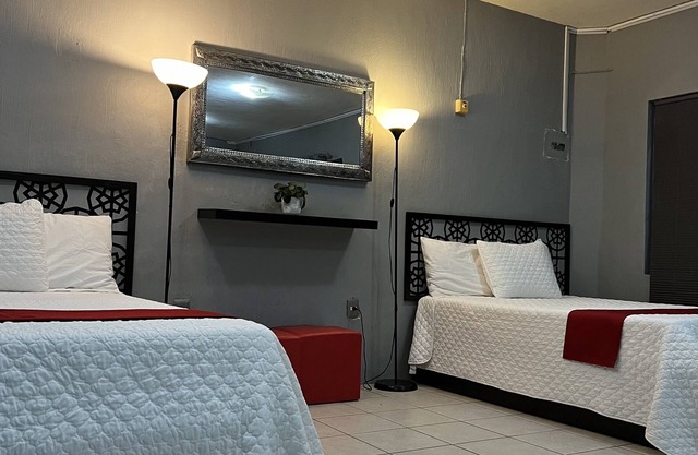 Schönes und geräumiges privates Zimmer (Studio).