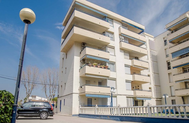 Precioso Apartamento con Piscina en la Playa de Torredembarra