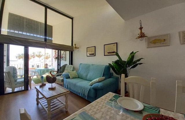 Precioso apartamento en complejo con piscina