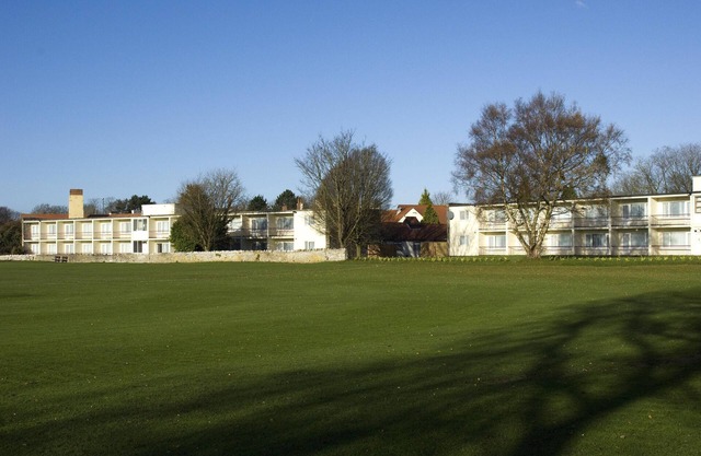 Premier Inn Bristol Alveston