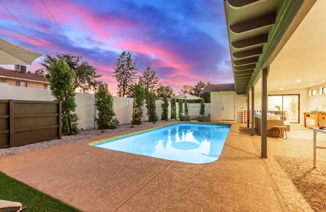 Premier Scottsdale Location Remodel '21 Great Pool