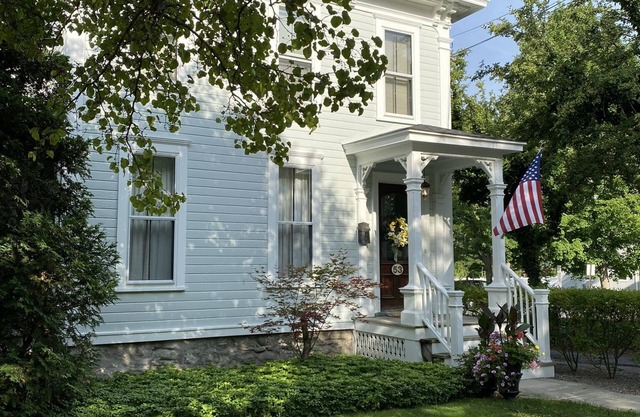 Premiere Skaneateles Location with Amazing workspace!