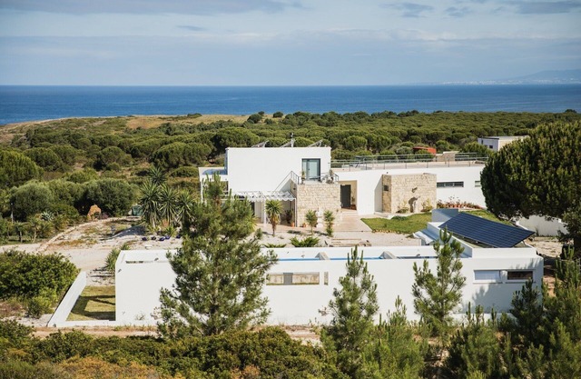 Premium Villa mit 3 Schlafzimmern auf einem 3 Hektar großen Bauernhof mit Pool- und Meerblick