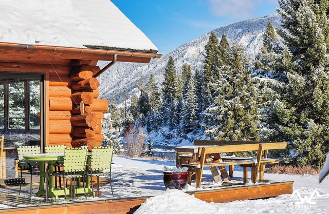 Premium and Luxury Comforts Surrounded by Unbeatable Scenery!